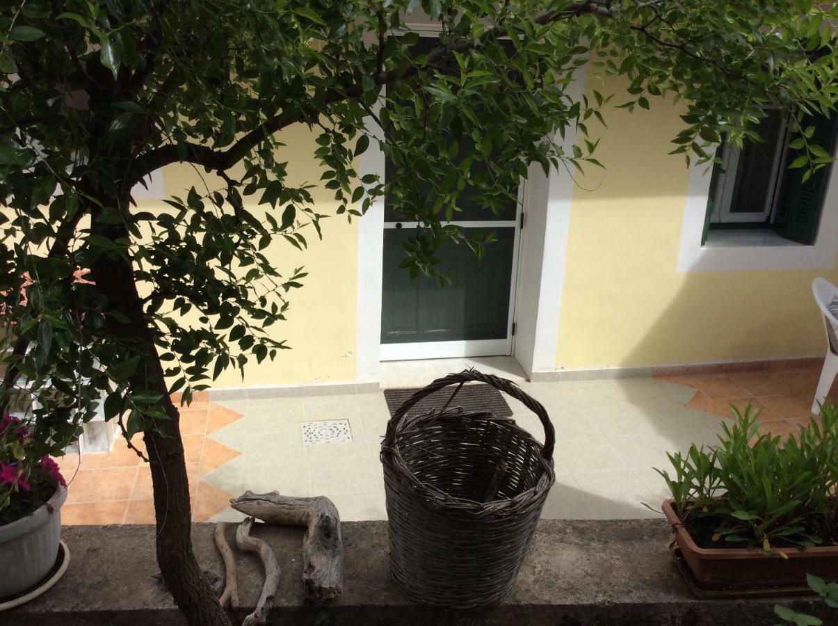 Christos House Kariá Exterior foto